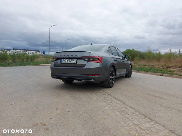 Skoda Superb 2.0 TSI Sportline DSG - 6