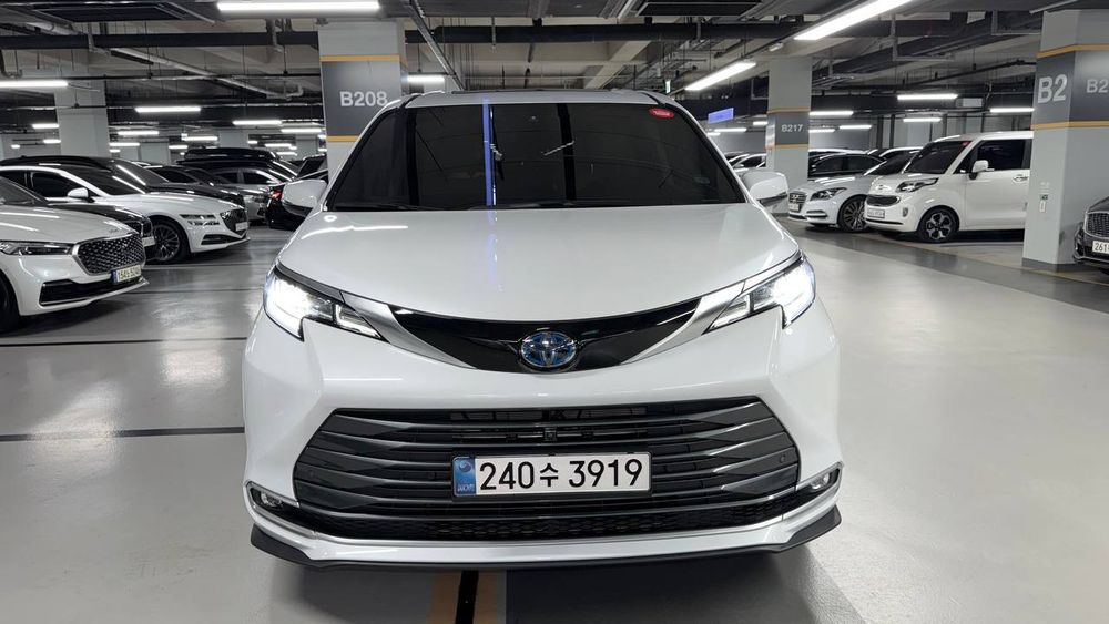 Toyota Sienna 2024