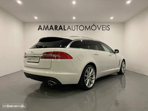 Jaguar XF Sportbrake 2.2 D R-Sport - 4