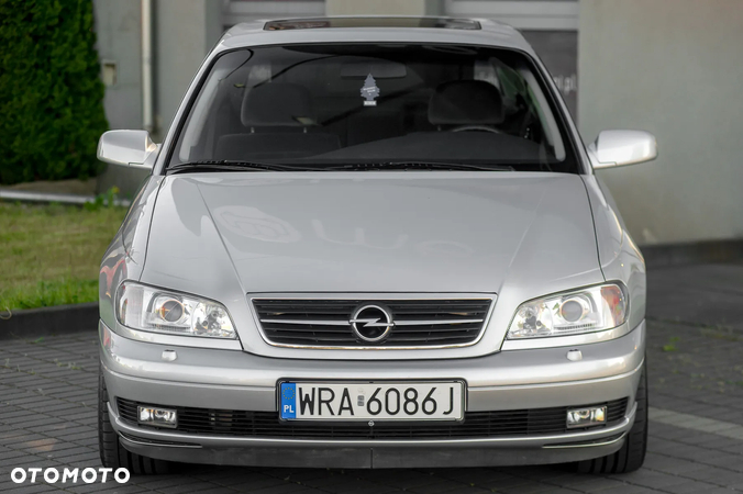 Opel Omega 3.2 Executive - 12