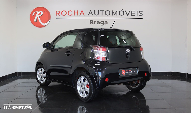 Toyota iQ 1.0 VVT-i - 9