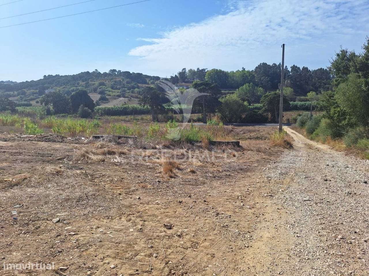 Armazém com terreno em Aveiras de Cima - Grande imagem: 5/7