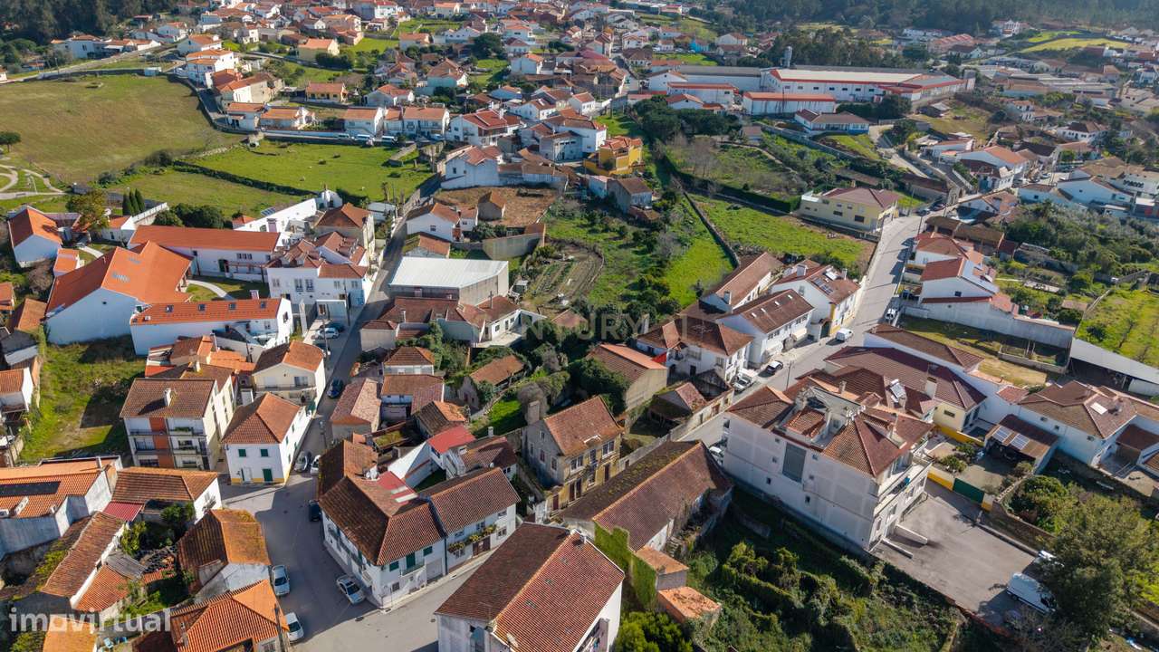Moradia no centro do Juncal com Terreno de 2.527m2 - Grande imagem: 4/42