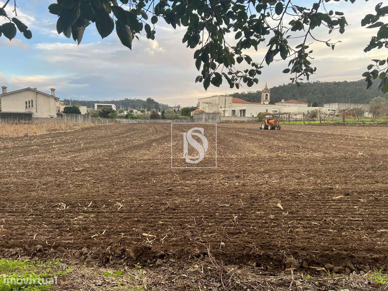 Moradia em Pedra / Casa de Campo inserida num lote de 6000m2-22