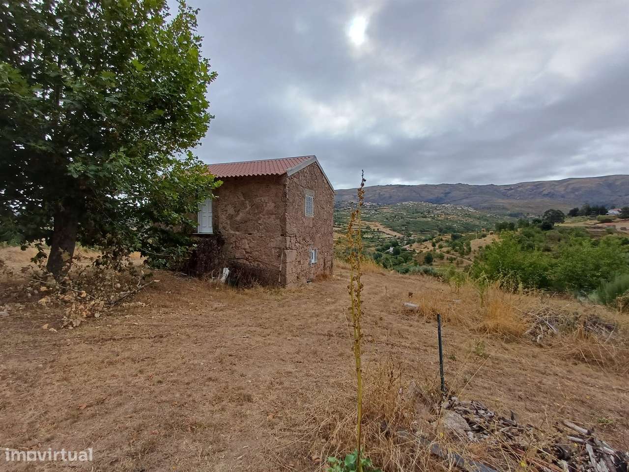 Propriedade com 2 casas-13