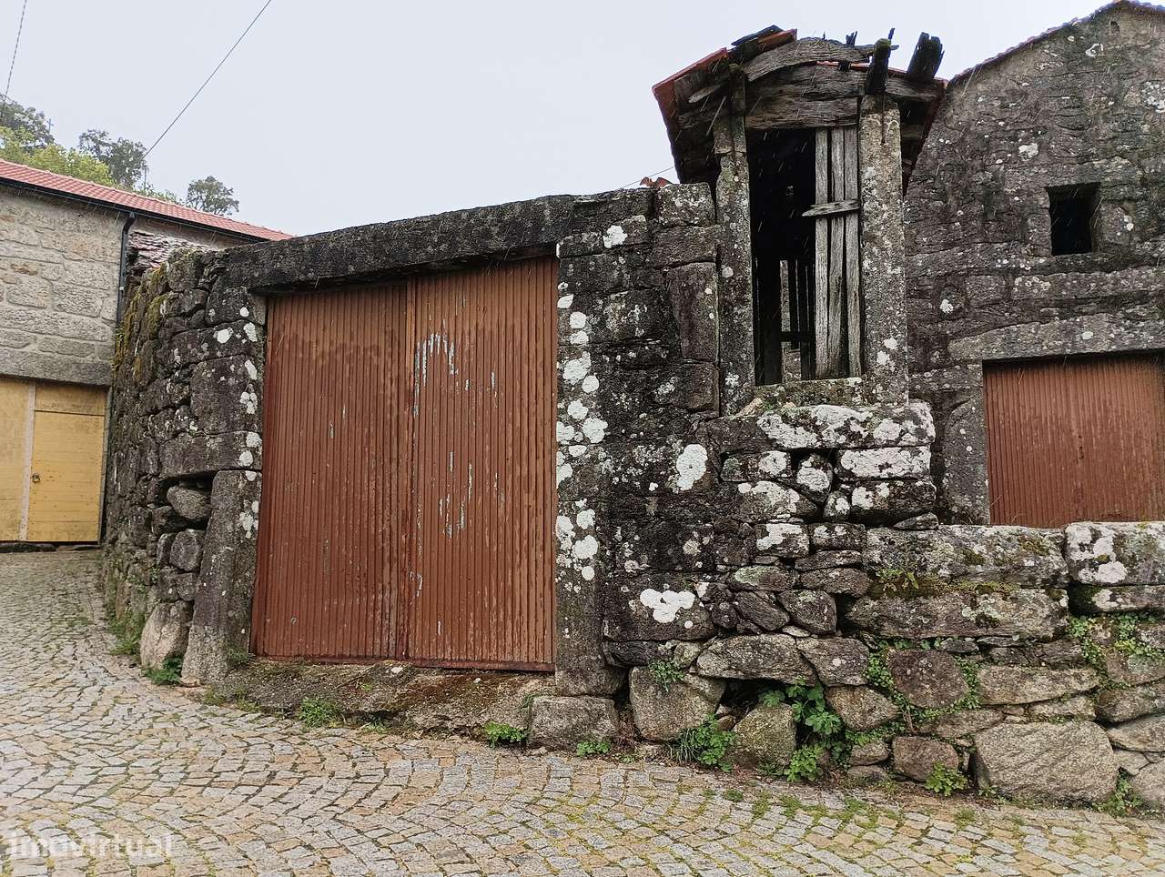 Moradia em p/ recuperar – Oliveira de Frades-12