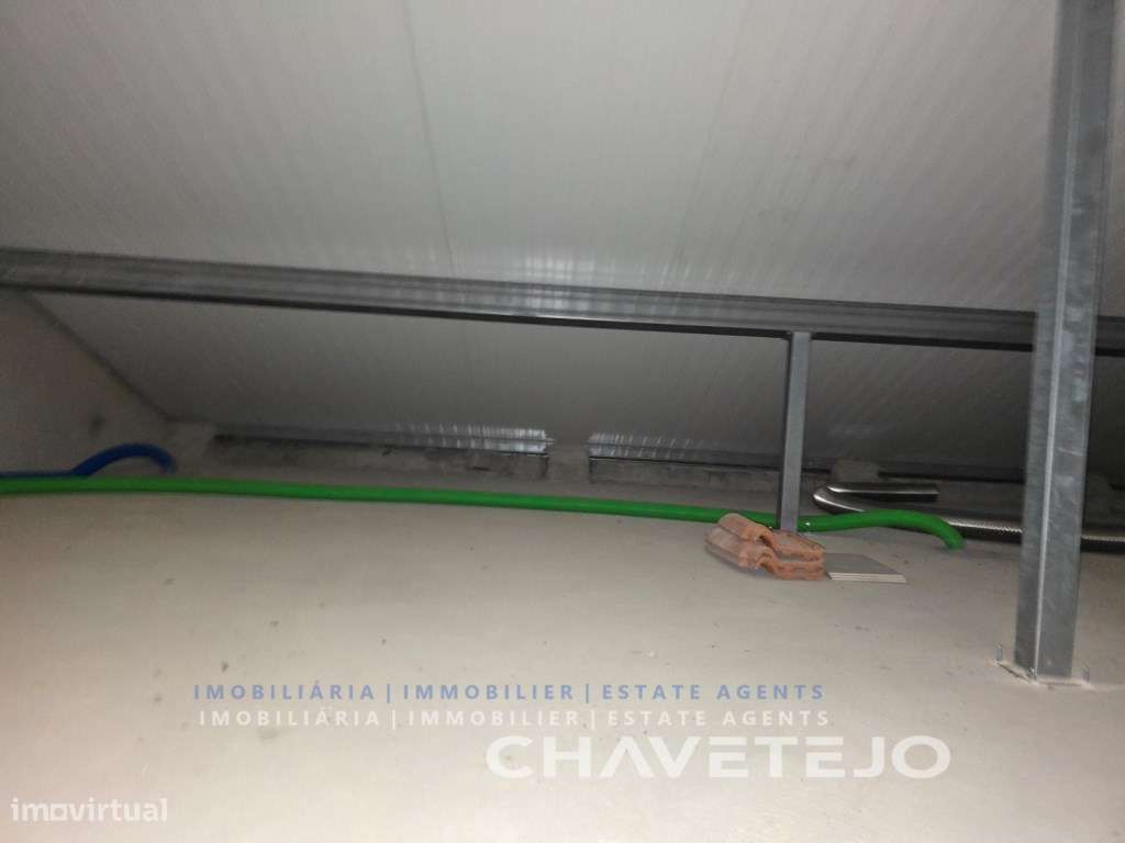 Moradia T4 Moderna c/ Garagem, estilo e Conforto a um Passo de Tomar-56