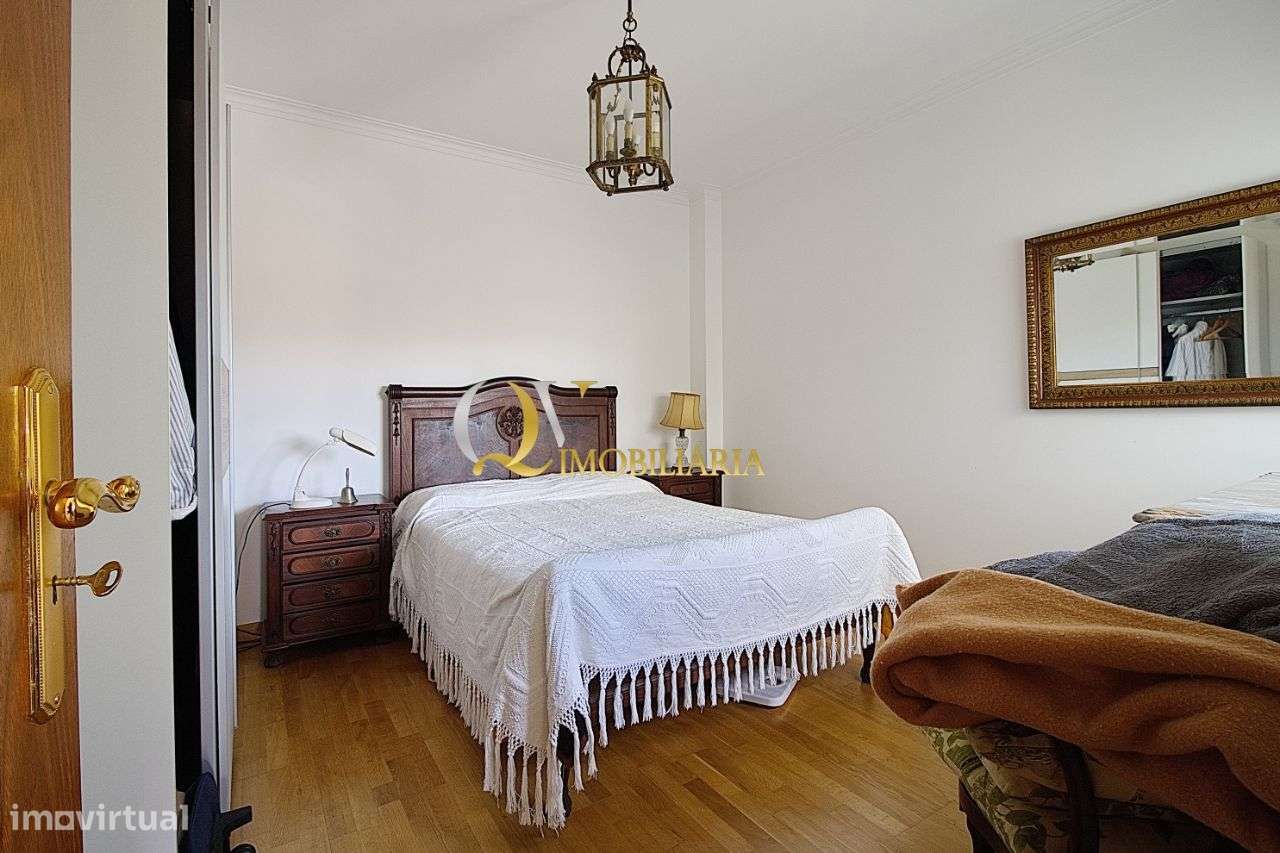 Excelente Moradia V4 para venda sita nos Jardins da Parede-20