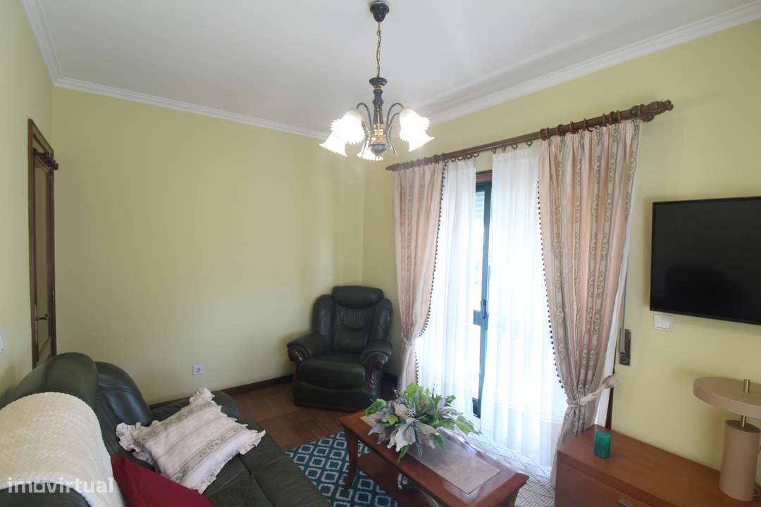 Apartamento T3 São João de Ver-16