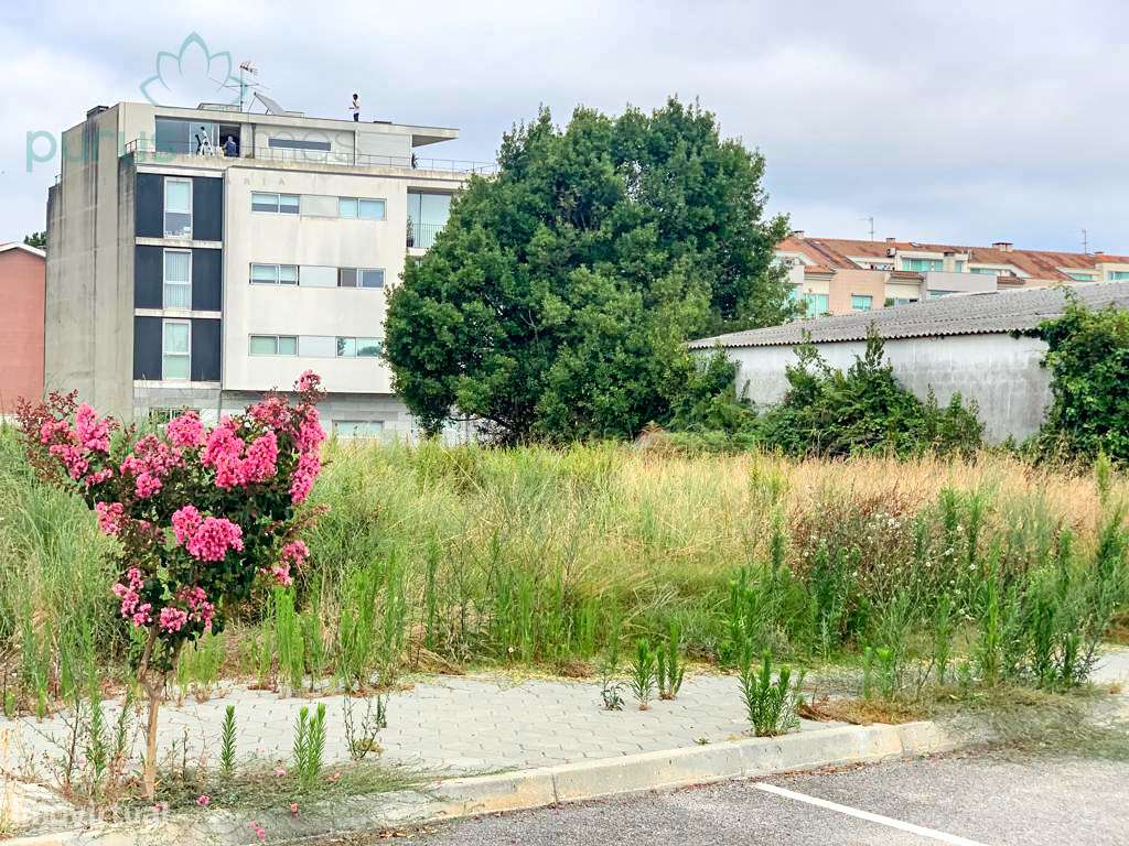 Terreno para Construção - Grande imagem: 1/10