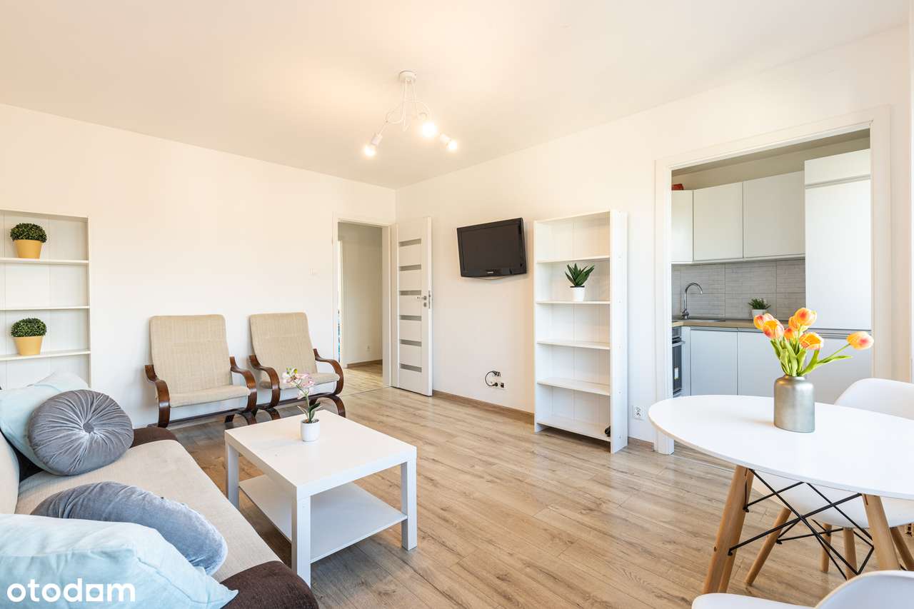 2-pokojowe mieszkanie w centrum z widokiem, parking ul. Smętka - Pełny obrazek: 4/12