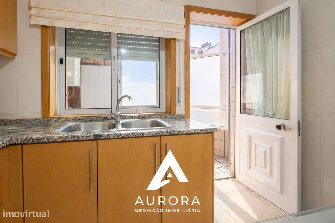Apartamento T3 Venda em Oliveira de Azeméis, Santiago de Riba-Ul, Ul,-10