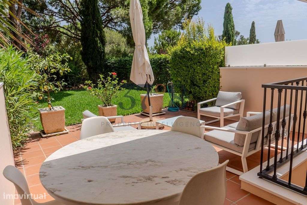 Vilamoura: Moradia em Banda de Extremo de 4 Quartos na Palmyra, Vila S-57