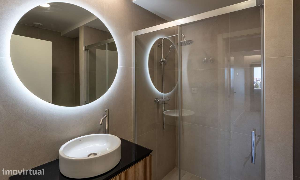 Apartamento T3 com 140 m2 mais 16m2 de varanda e garagem-35