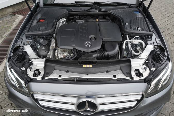 Mercedes-Benz E 220 D AMG Line - 30