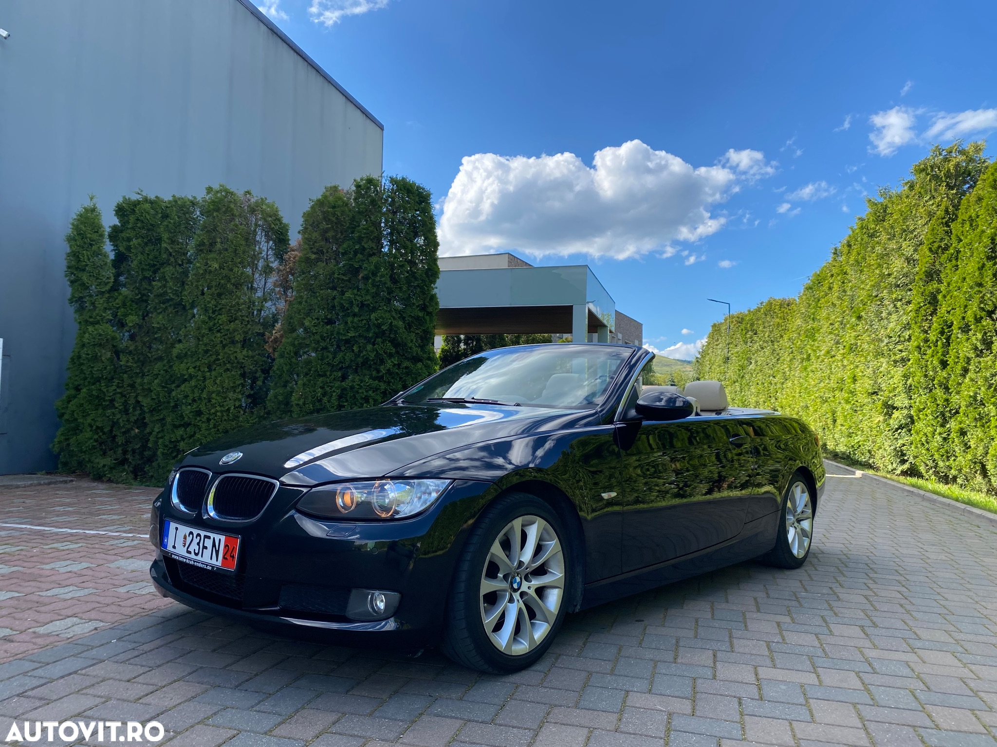 BMW Seria 3 320d DPF Cabrio Aut. - 24