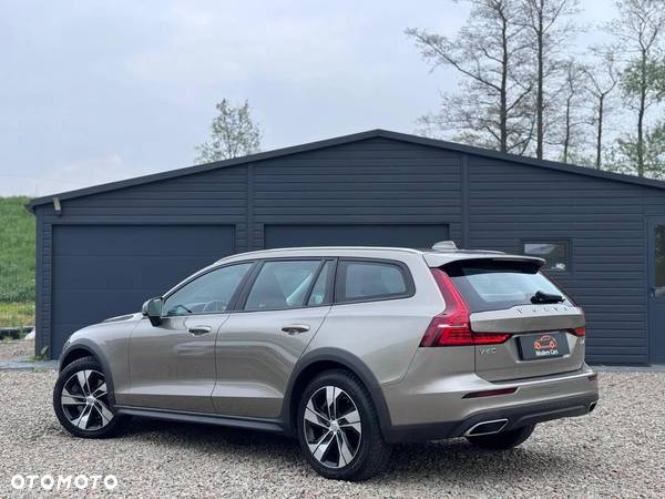 Volvo V60 Cross Country D4 AWD Geartronic Pro - 6