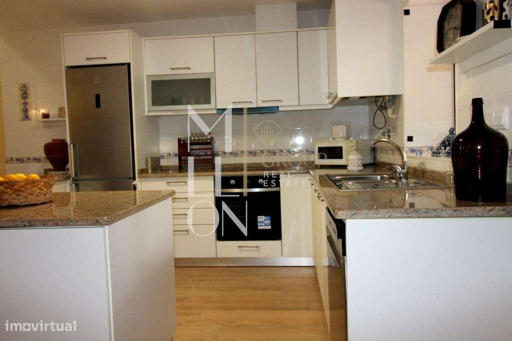Moradia de charme Reabilitada com Garagem e Logradouro-5