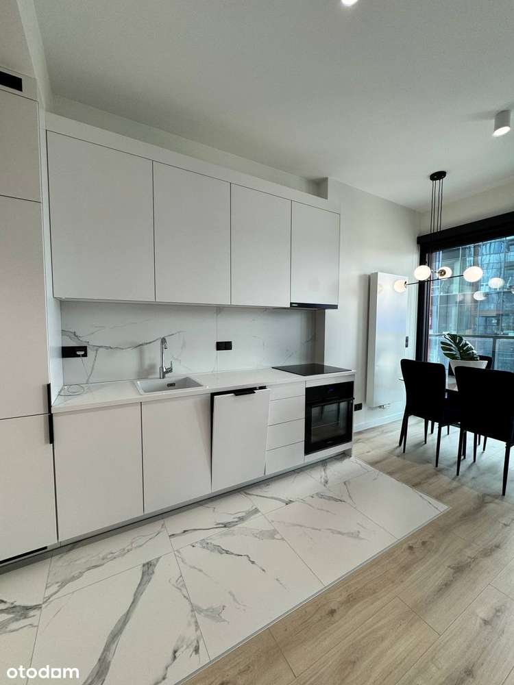 Na sprzedaż: przytulne studio w centrum Warszawy — Towarowa Towers - Pełny obrazek: 2/10