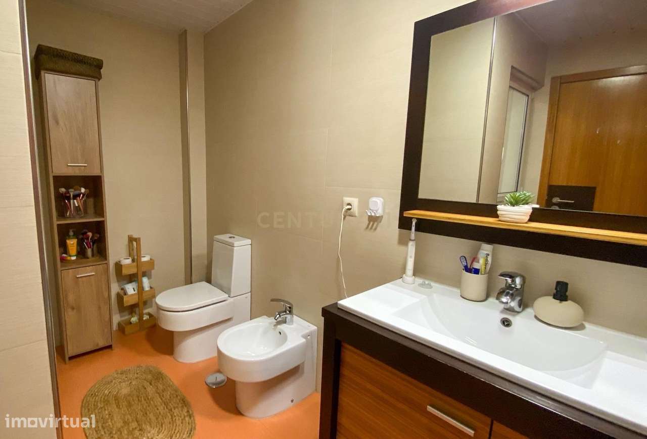 T3 Duplex com Garagem e Piscina | Condomínio Privado em Tomar-15