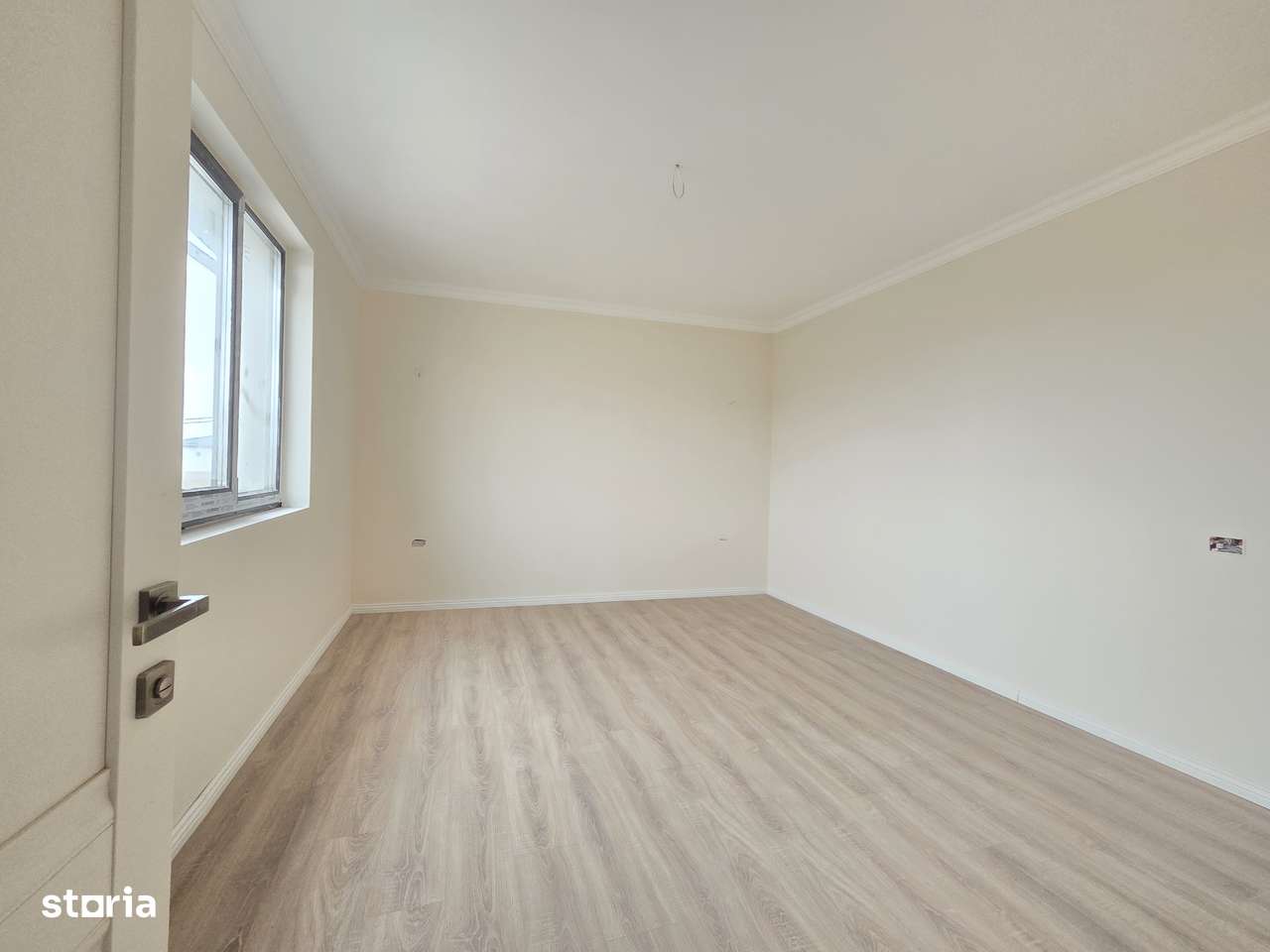 Vila noua-dormitor la parter-330 mp teren-Bragadiru Celofibrei - Imagine principală: 5/20