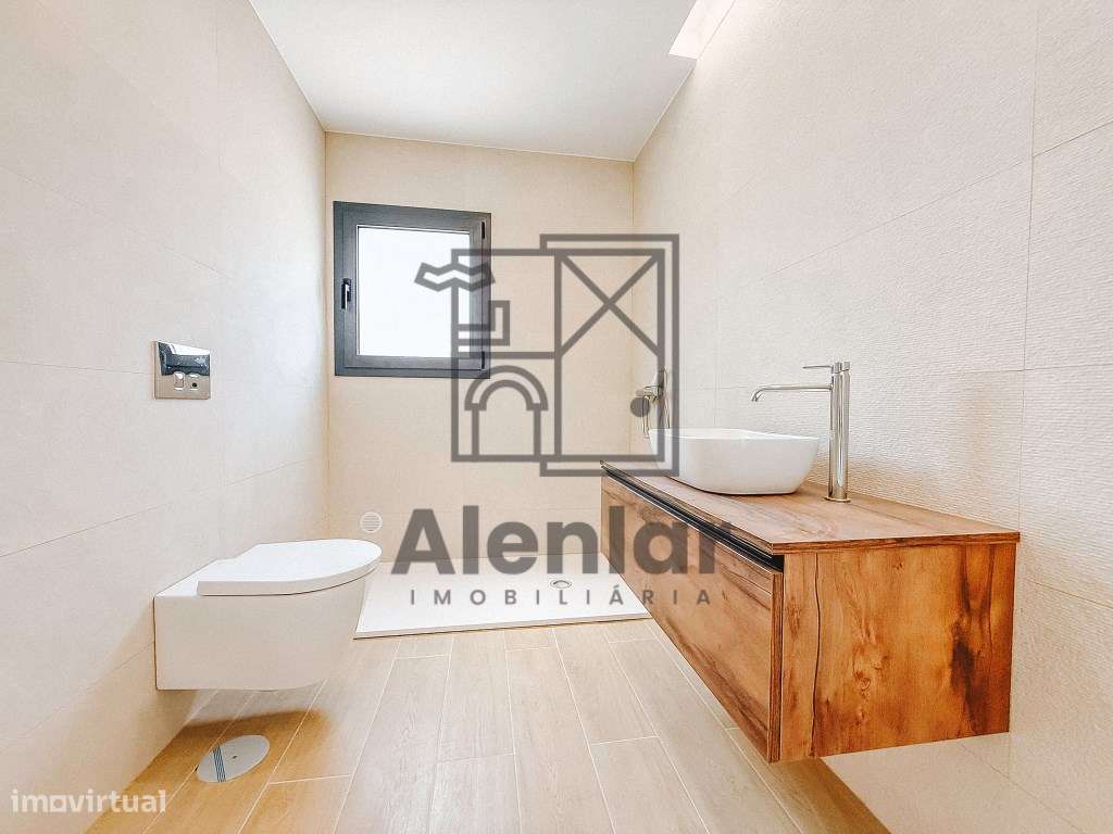 NOVA Moradia V4 a 800 metros da praia NOVA-16