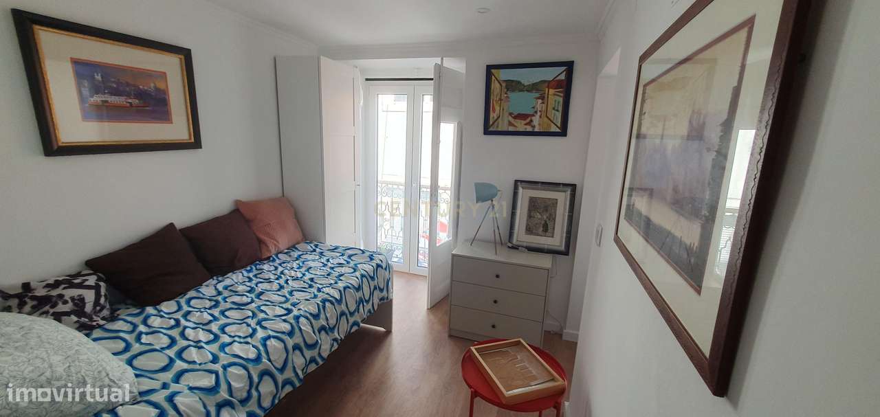 Prédio no Bairro Alto Remodelado com 3 Apartamentos e Loja, um Sonho p-32