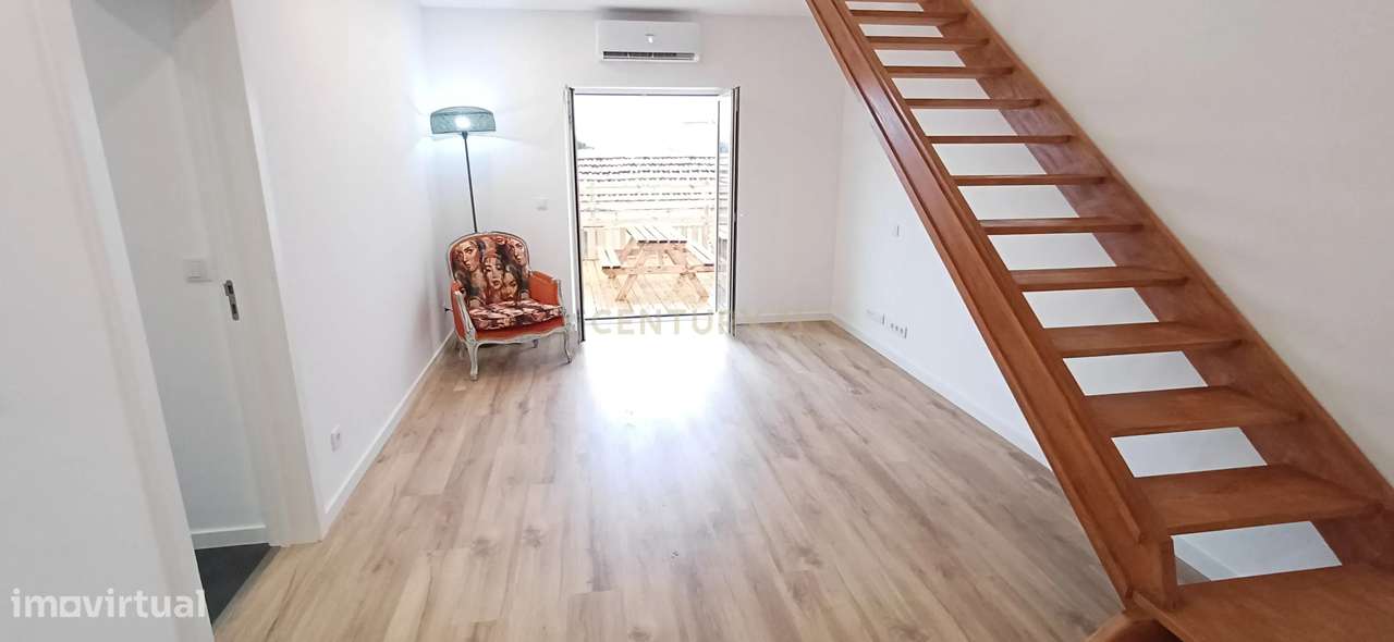 MORADIA T2 com Jardim * Bairro tranquilo em Cova da Piedade Almada - Grande imagem: 2/36