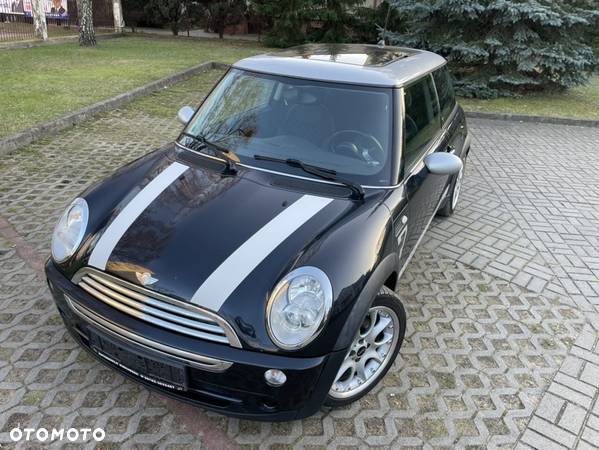 MINI Cooper Standard - 2