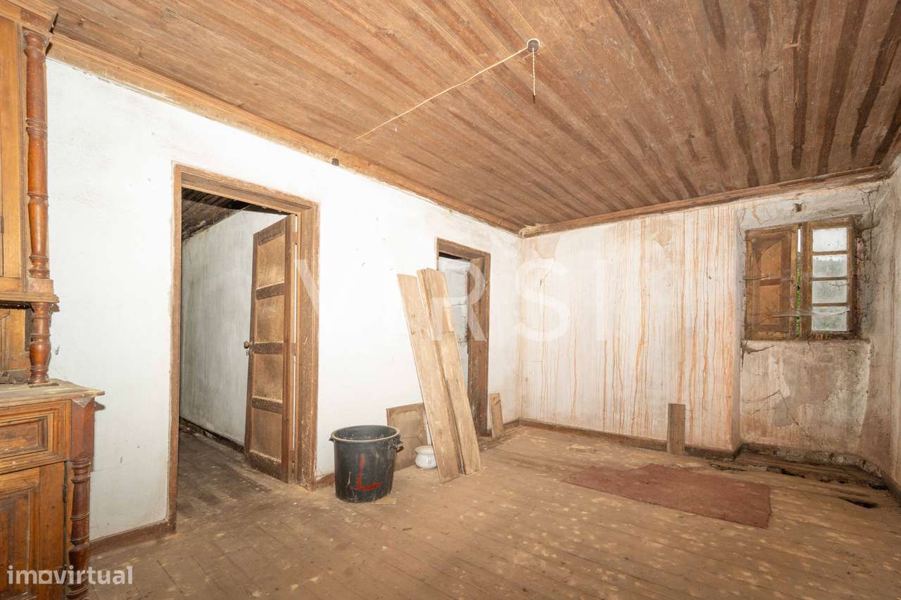 Moradia para reabilitar a 15 min de Coimbra - Urzelhe-10