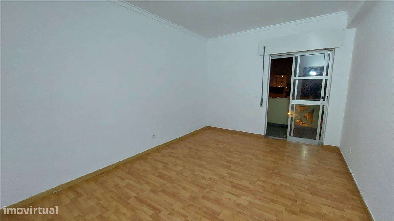 Apartamento em Sintra, Algueirão-Mem Martins - Grande imagem: 4/9