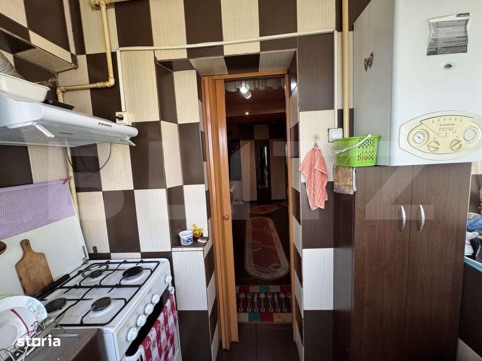 Apartament cu 3 camere, decomandat, zona Mall - Imagine principală: 5/8