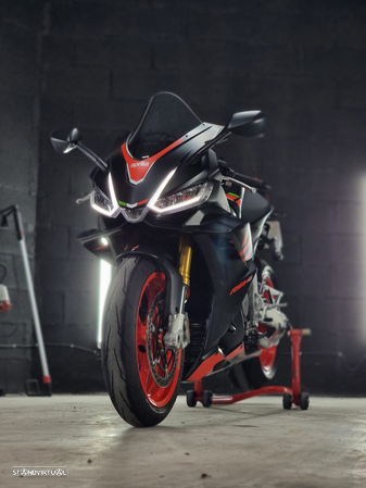 Aprilia RSV - 1