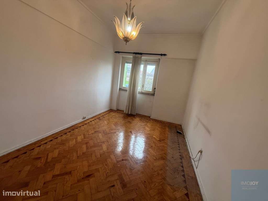 Apartamento T2 para Venda - Rua General João Almeida, Amadora - Grande imagem: 2/22