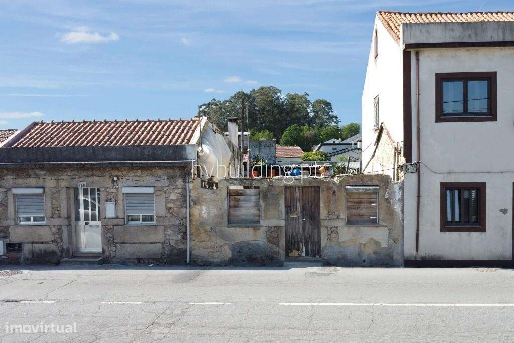 Moradia para restauro + terreno com projeto aprovado em Arcozelo-11