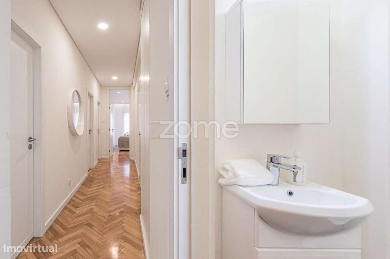 Apartamento luminoso T2+1 com varanda na Avenida Rodrigues de Freitas-22