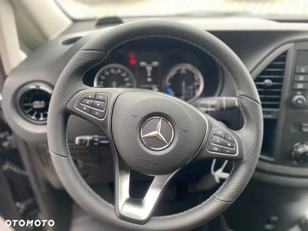 Mercedes-Benz eVito - 12