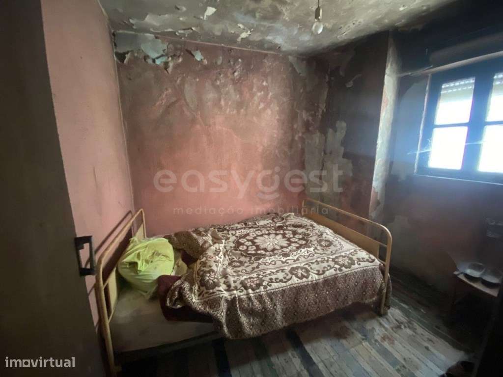 Moradia M4 para reconstrução, na freguesia de Bodiosa - Grande imagem: 4/21