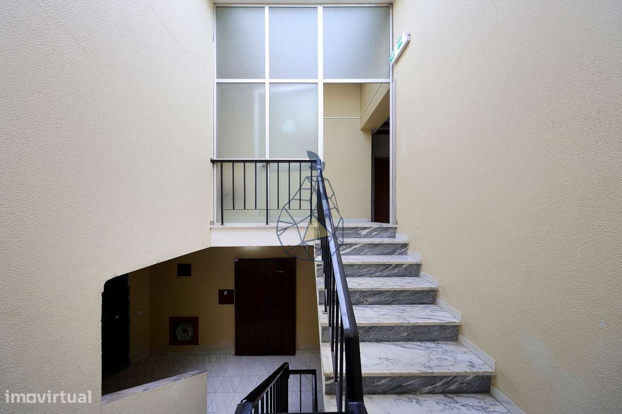 Apartamento T2 virado a Sul , com Garagem na Vila Rosa - Portimão-34