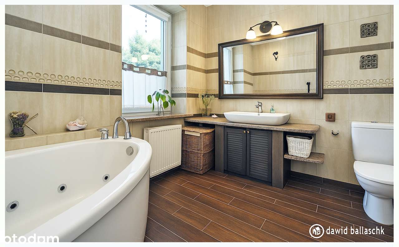 Parterowy, przestronny dom dla koneserów komfortu-13