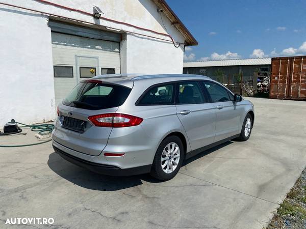Ford Mondeo 2.0 TDCi Powershift Business - 5