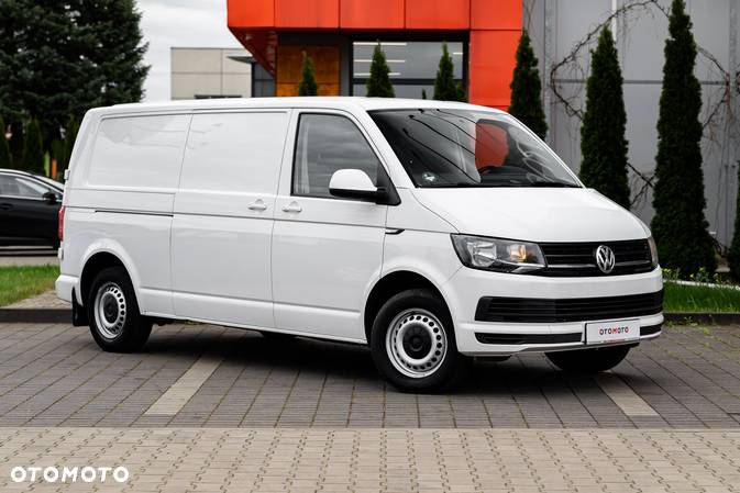 Volkswagen Transporter - 1