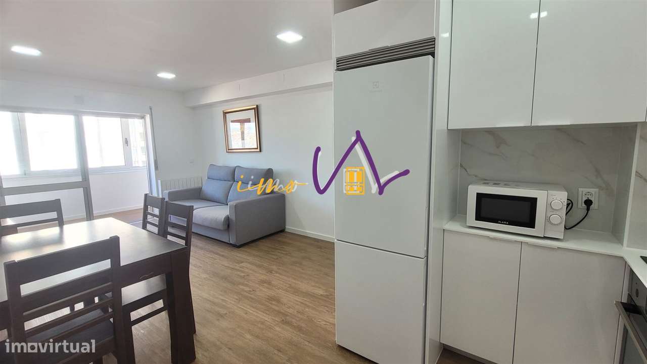 Apartamento T1, primeira linha, vistas de mar-7