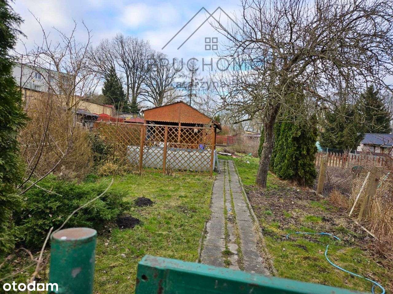 Przestronne mieszkanie z  ogrodem-12