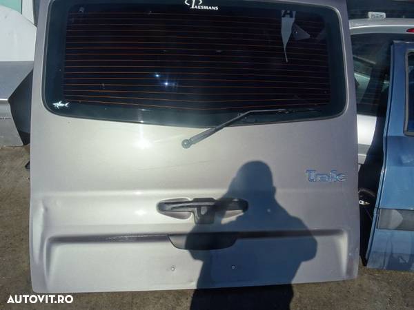 Vand Haion Complet Renault Trafic din 2010 volan pe stanga fara rugina fara lovituri - 6