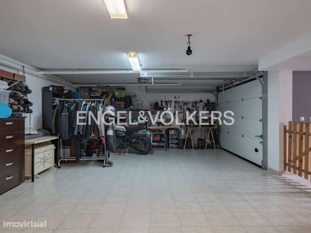 Moradia T3 com 3 Suites, Escritório, Jardim Privativo e Garagem | S...-10