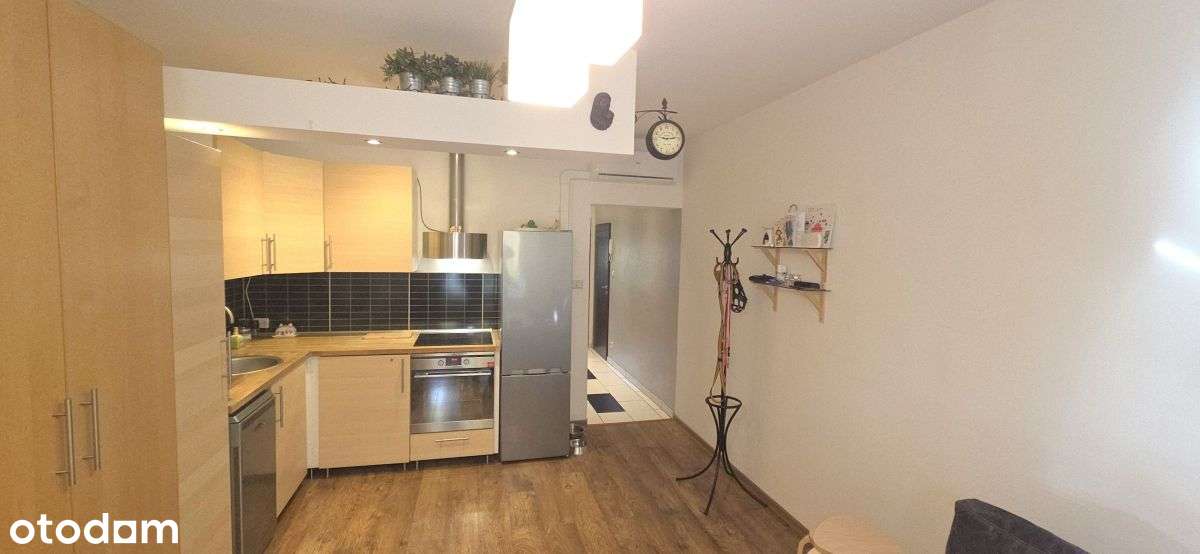 Komfortowe mieszkanie gotowe do zamieszkania.-0