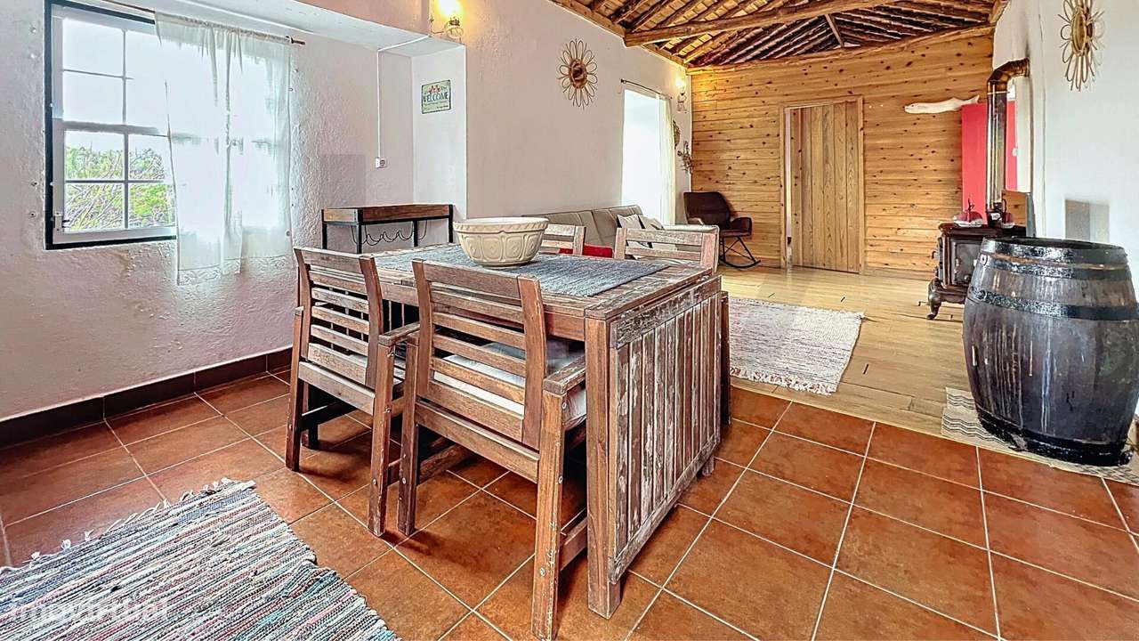 Moradia T1 com Vista Mar e Projeto de Ampliação - Zona do Cachorro, Ma - Grande imagem: 4/26