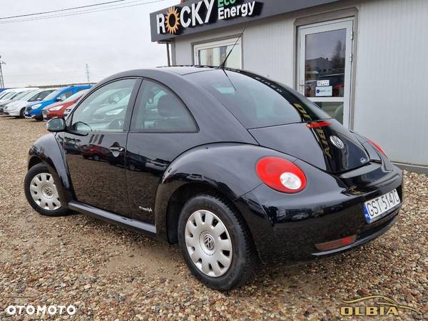 Volkswagen New Beetle - 5