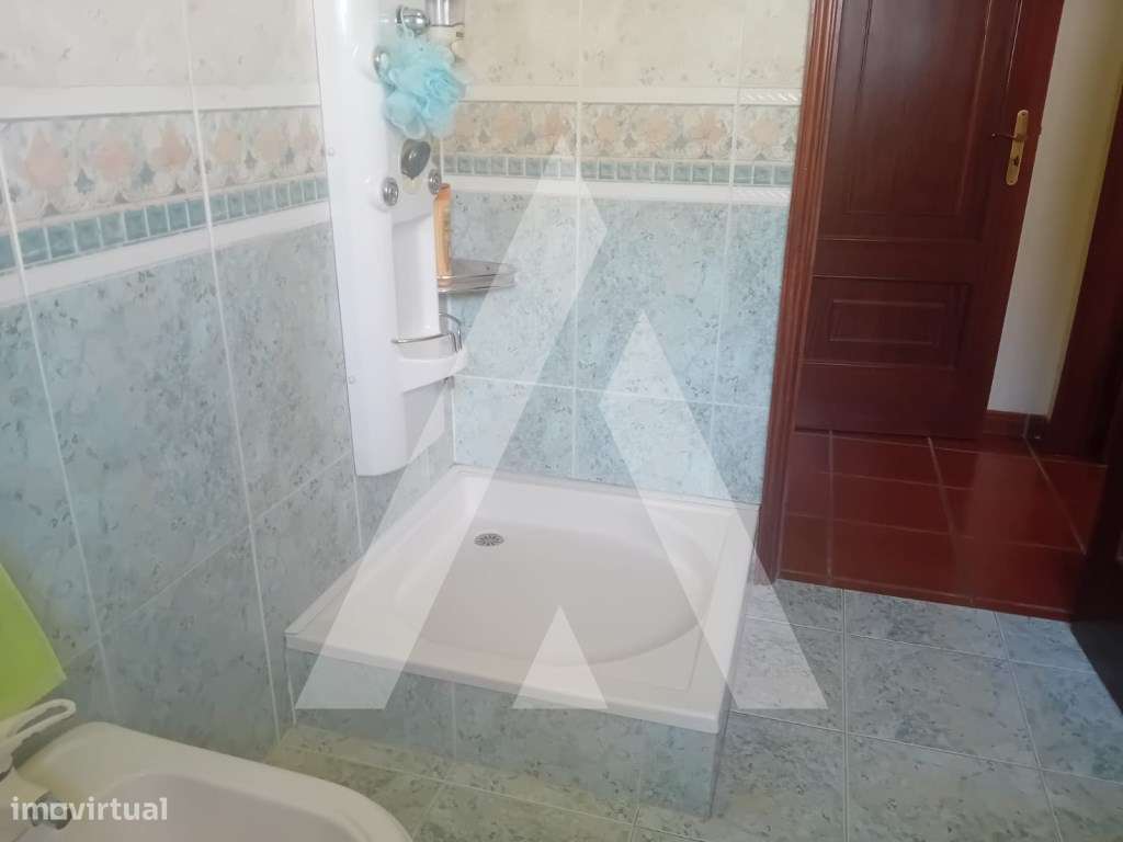 Moradia T4 em Oliveira do Bairro-21